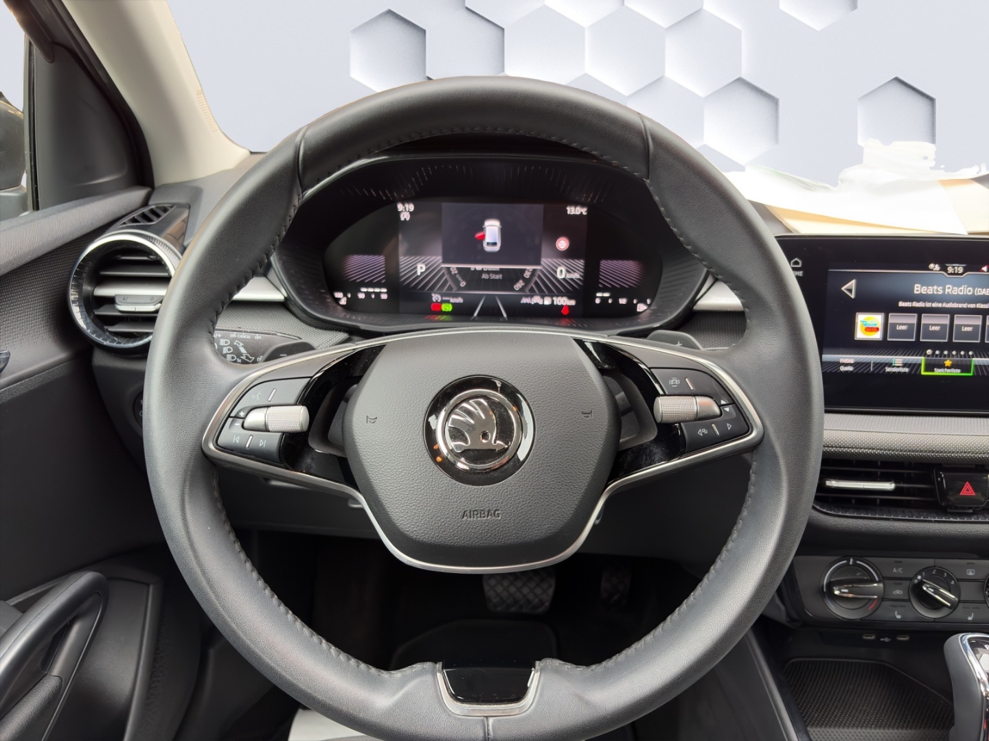 Fabia Selection 1.0TSI 85kW DSG LED PDC Sitzheizung Klima