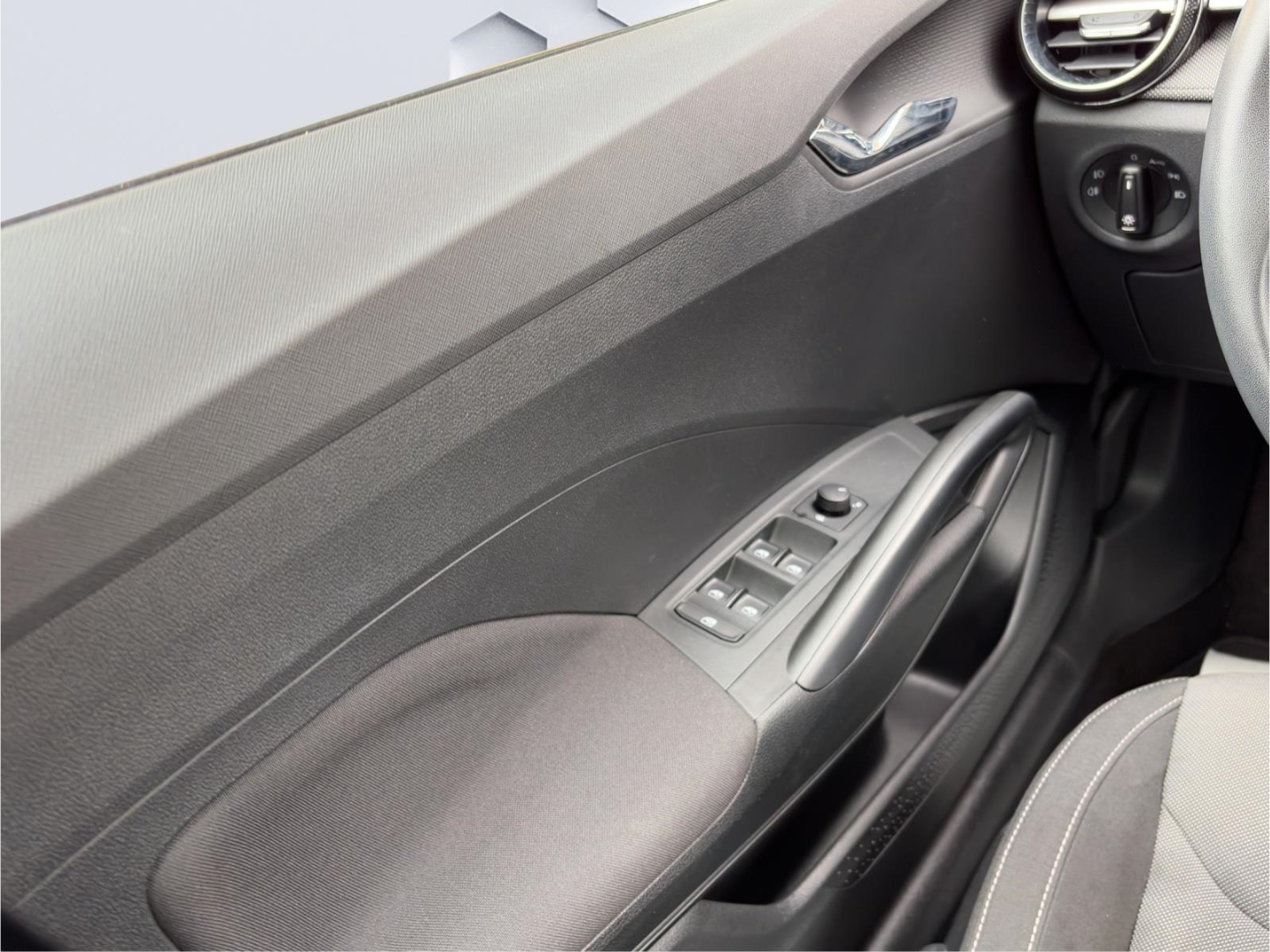 Fabia Selection 1.0TSI 85kW DSG LED PDC Sitzheizung Klima