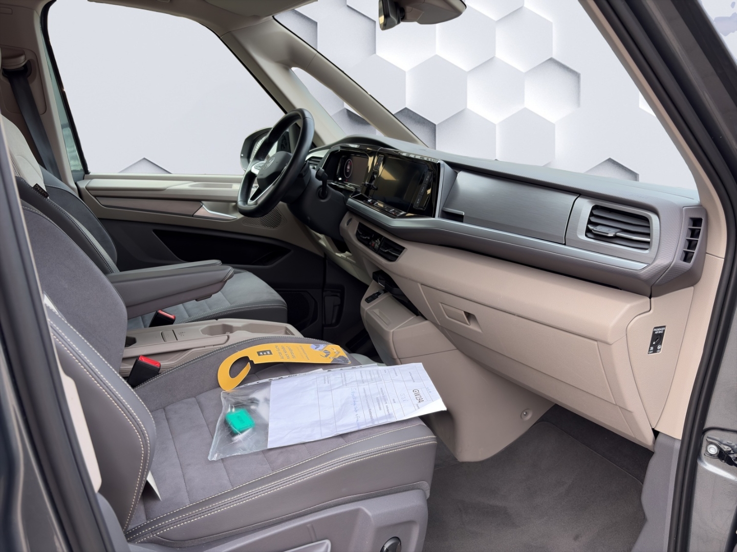 T7 Multivan LÜ 2.0TDI 110kW DSG AHZV MatrixLED ACC DCC ParkAssist 360°Kamera Standheiz. 7-Sitzer