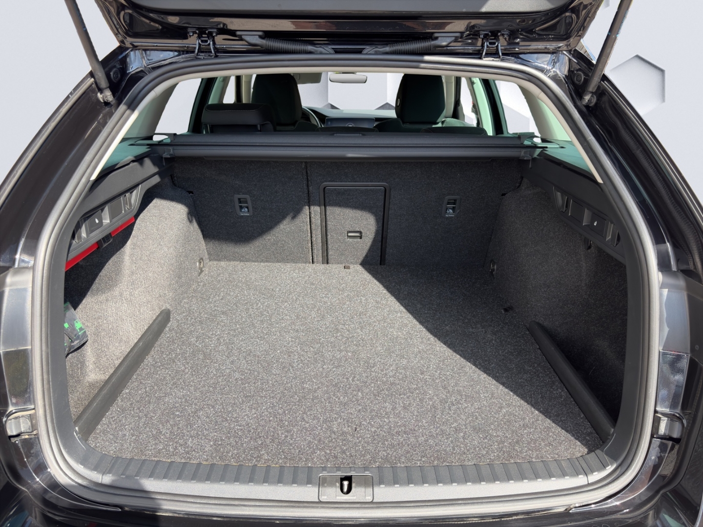 Octavia Combi Ambition iV 1.4Hybrid 150kW DSG LED ACC DCC Rückfahrkamera Sitzheizung