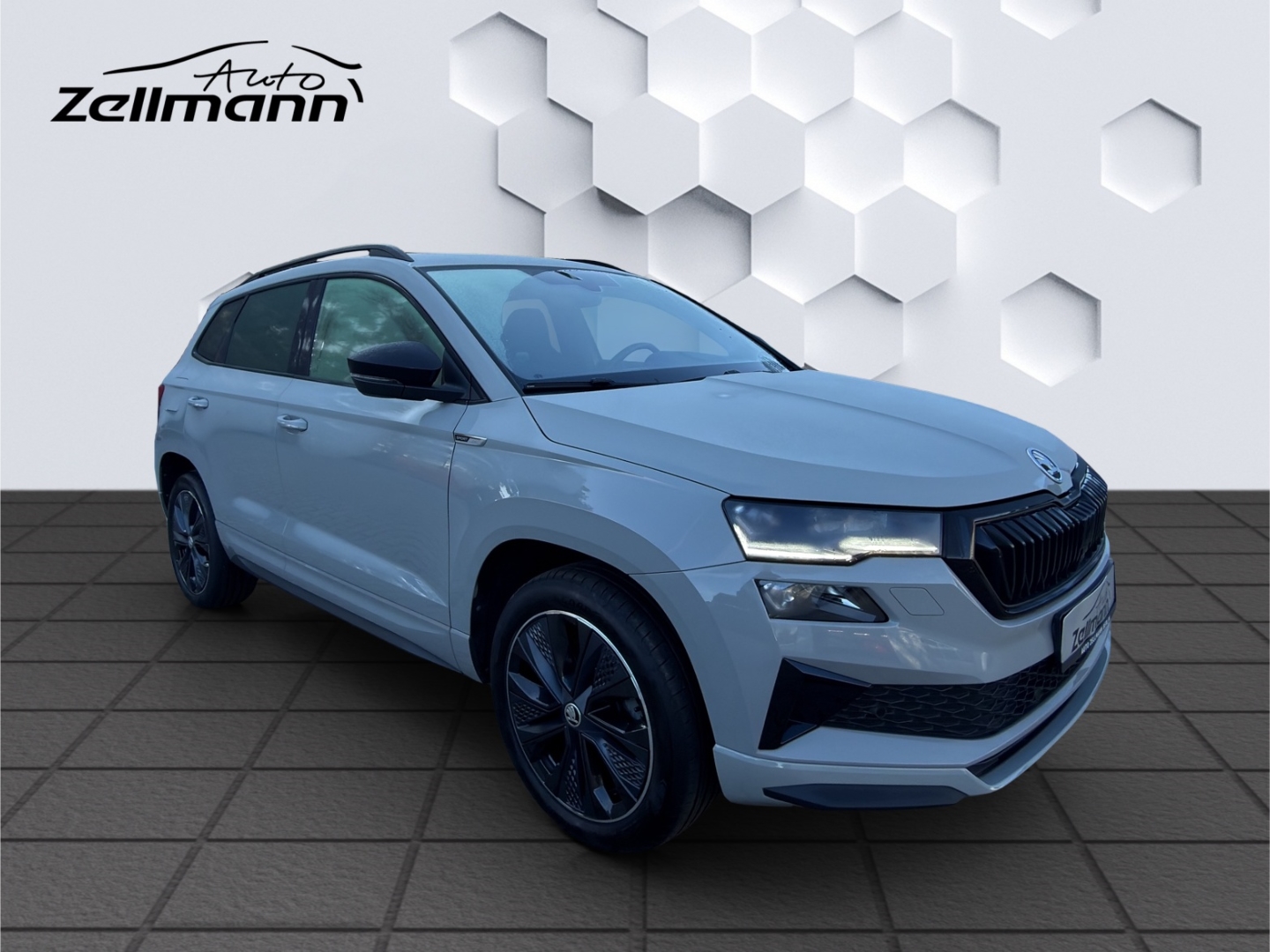 Karoq Sportline 1.5TSI 110kW DSG MatrixLED PanoDach DCC Rückfahrkamera Sitzheizung Standheizung