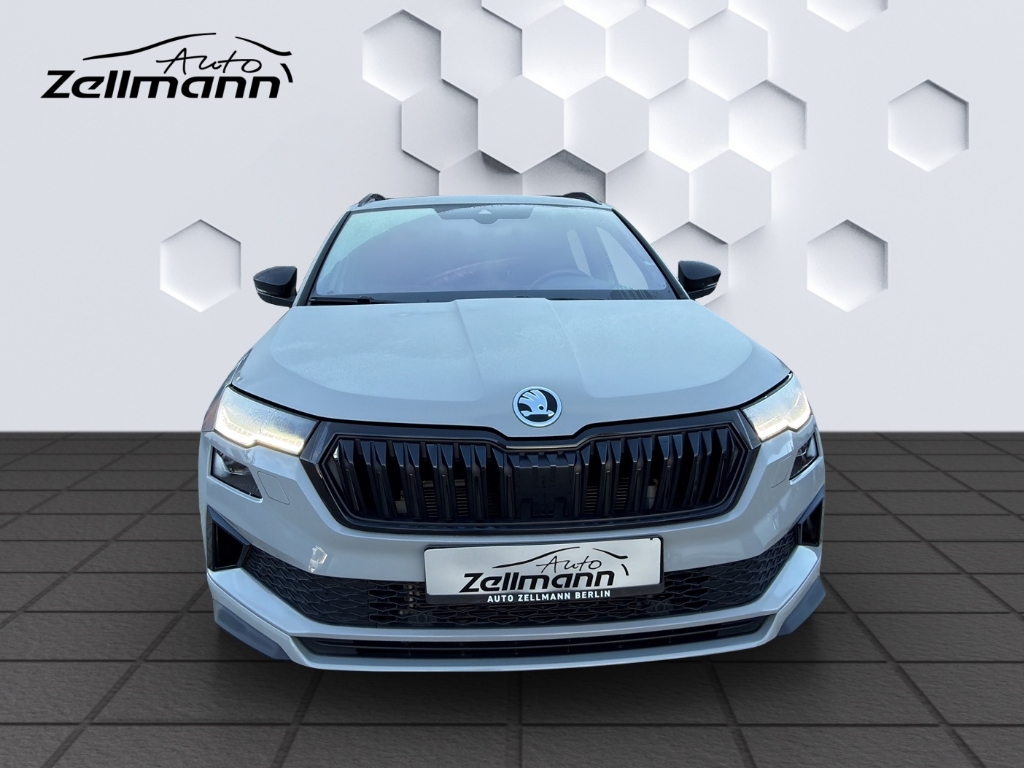 Karoq Sportline 1.5TSI 110kW DSG MatrixLED PanoDach DCC Rückfahrkamera Sitzheizung Standheizung