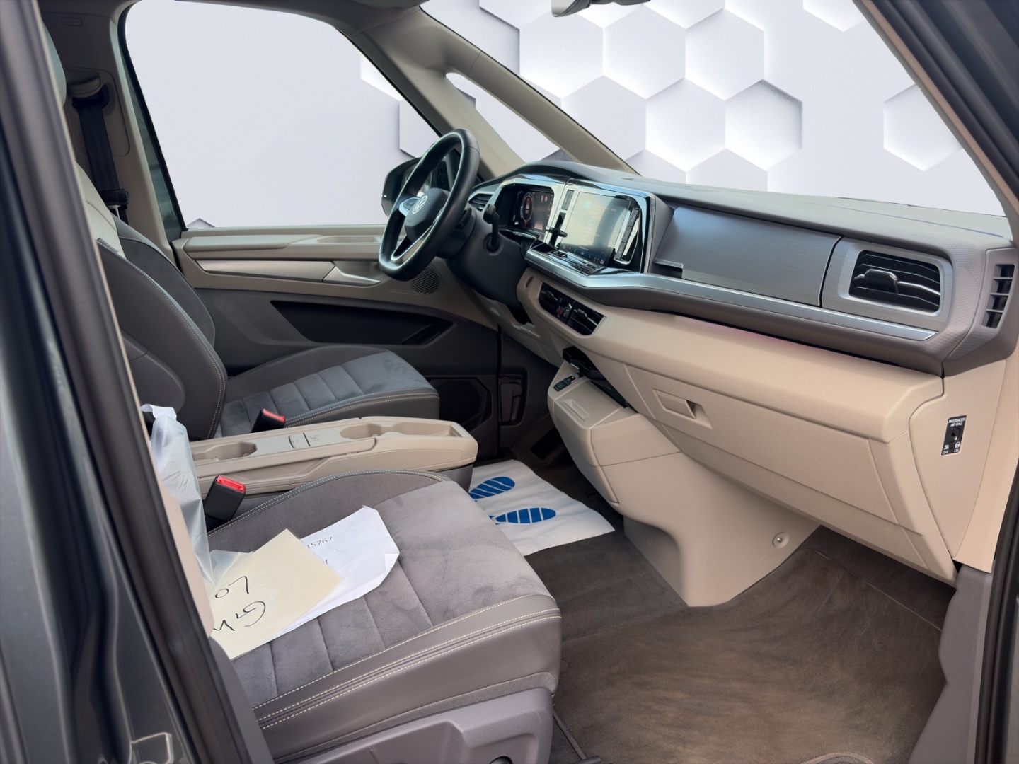 T7 Multivan Life LÜ 2.0TDI 110kW DSG AHZV MatrixLED ACC DCC Standheizung 360 Kamera 7-Sitzer