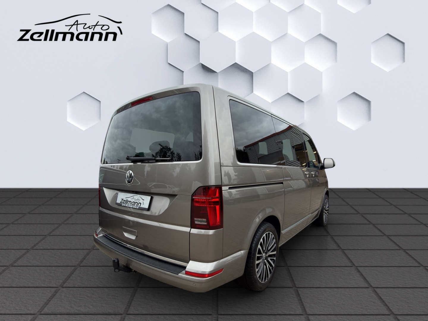 T6.1 Multivan FWD Six Generation SIX 150kW DSG AHZV LED ACC DCC Rückfahrkamera Standheizung