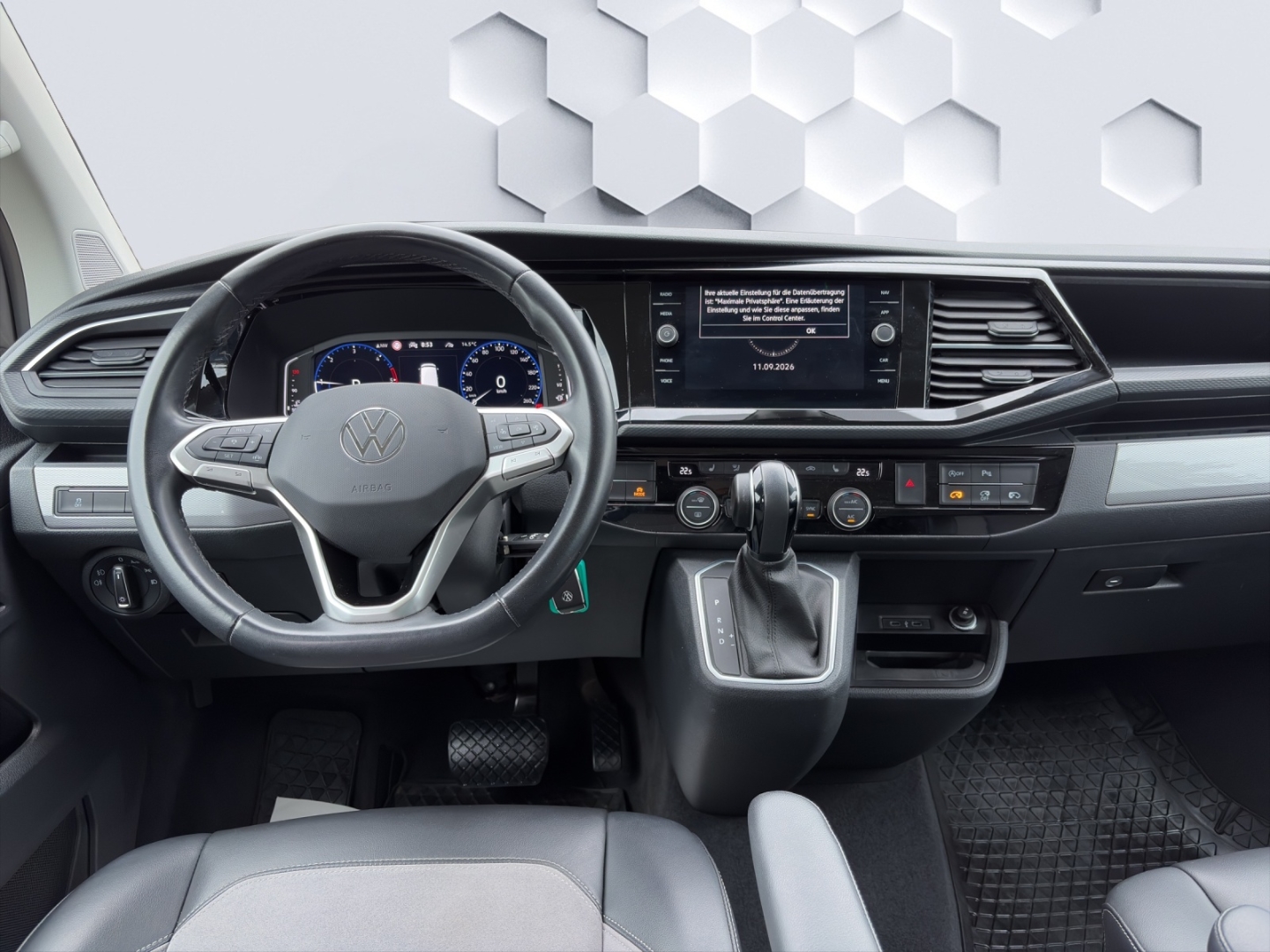 T6.1 Multivan FWD Six Generation SIX 150kW DSG AHZV LED ACC DCC Rückfahrkamera Standheizung