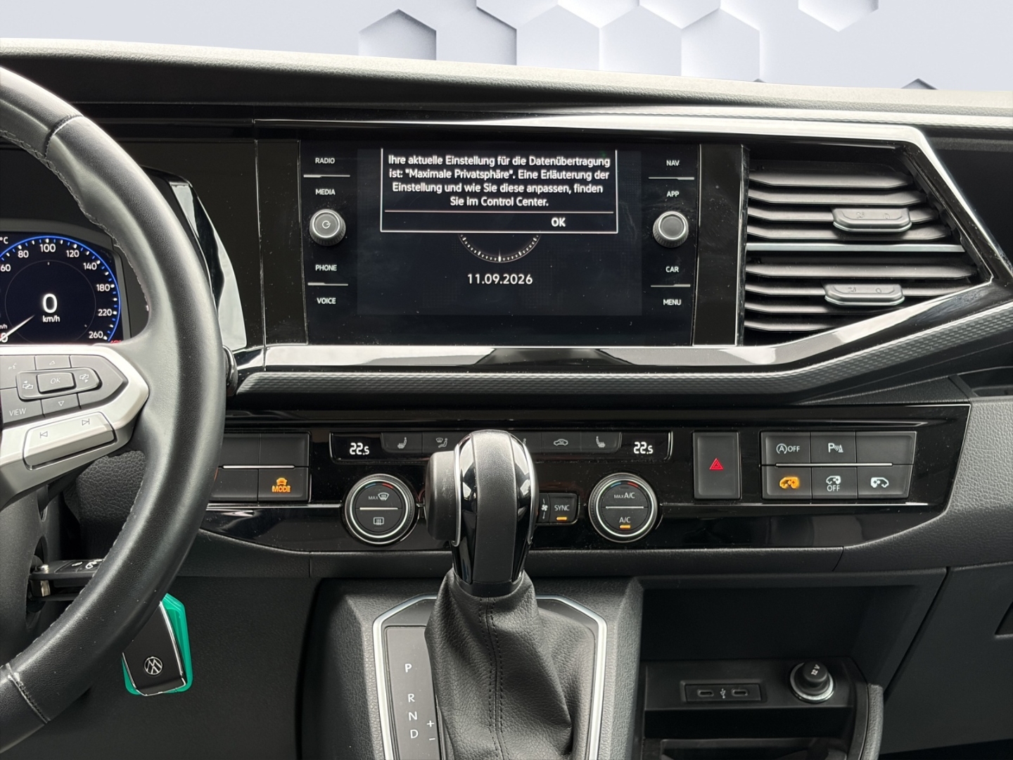 T6.1 Multivan FWD Six Generation SIX 150kW DSG AHZV LED ACC DCC Rückfahrkamera Standheizung