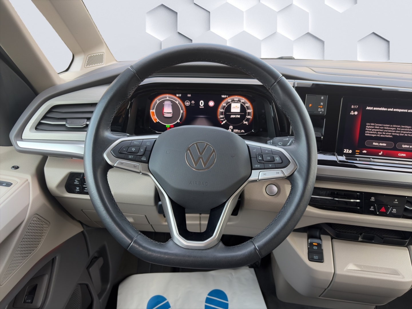 T7 Multivan Life KÜ 2.0TDI 110kW DSG AHZV MatrixLED ACC DCC Standheizung 360° Kamera 7-Sitzer