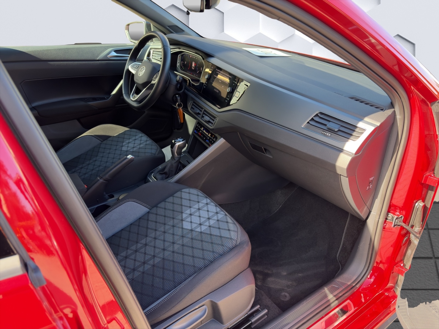 Polo R-Line 1.0TSI 85kW DSG MatrixLED PDC ACC Rückfahrkamera Sitzheizung