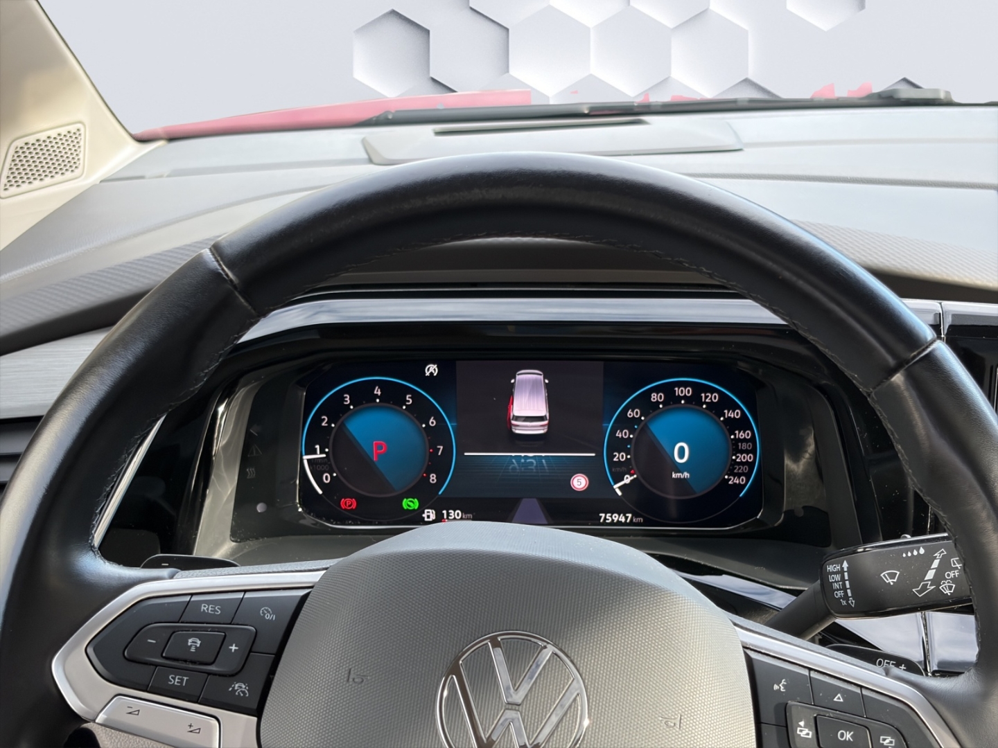 T7 Multivan Life LÜ 2.0TSI 150kW DSG AHZV MatrixLED PanDach HuD GJR ACC Rückfahrkamera Sitzheizung