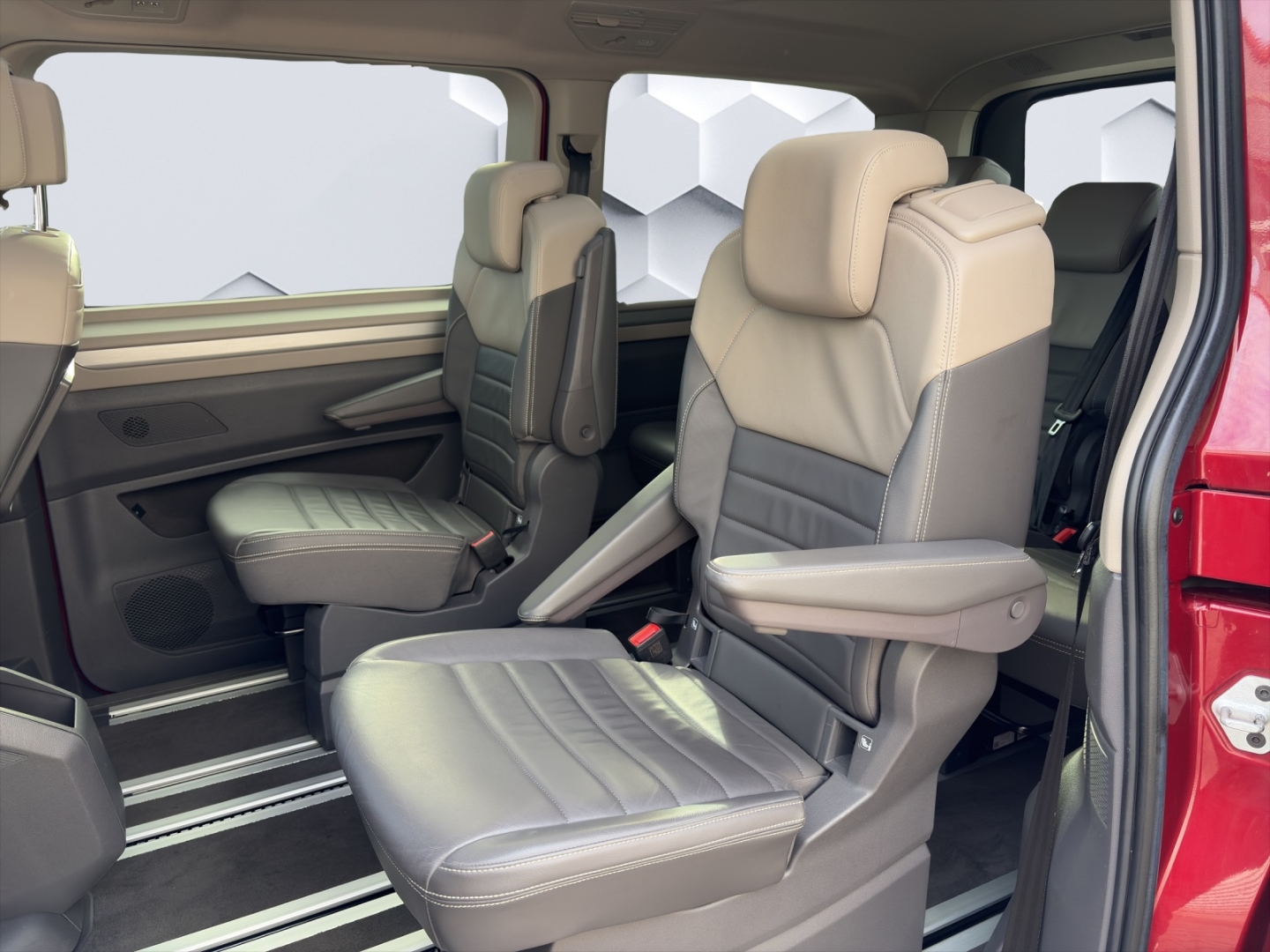 T7 Multivan Life LÜ 2.0TSI 150kW DSG AHZV MatrixLED PanDach HuD GJR ACC Rückfahrkamera Sitzheizung