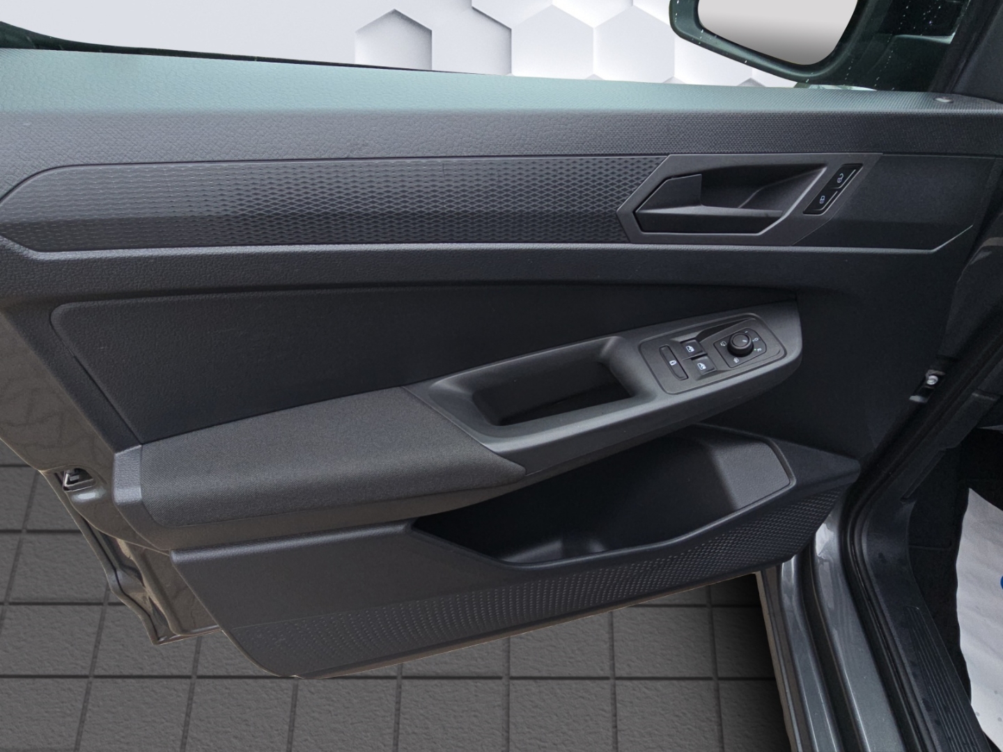 Caddy Life 2.0TDI 75kW SG GJR PDC ACC Sitzheizung