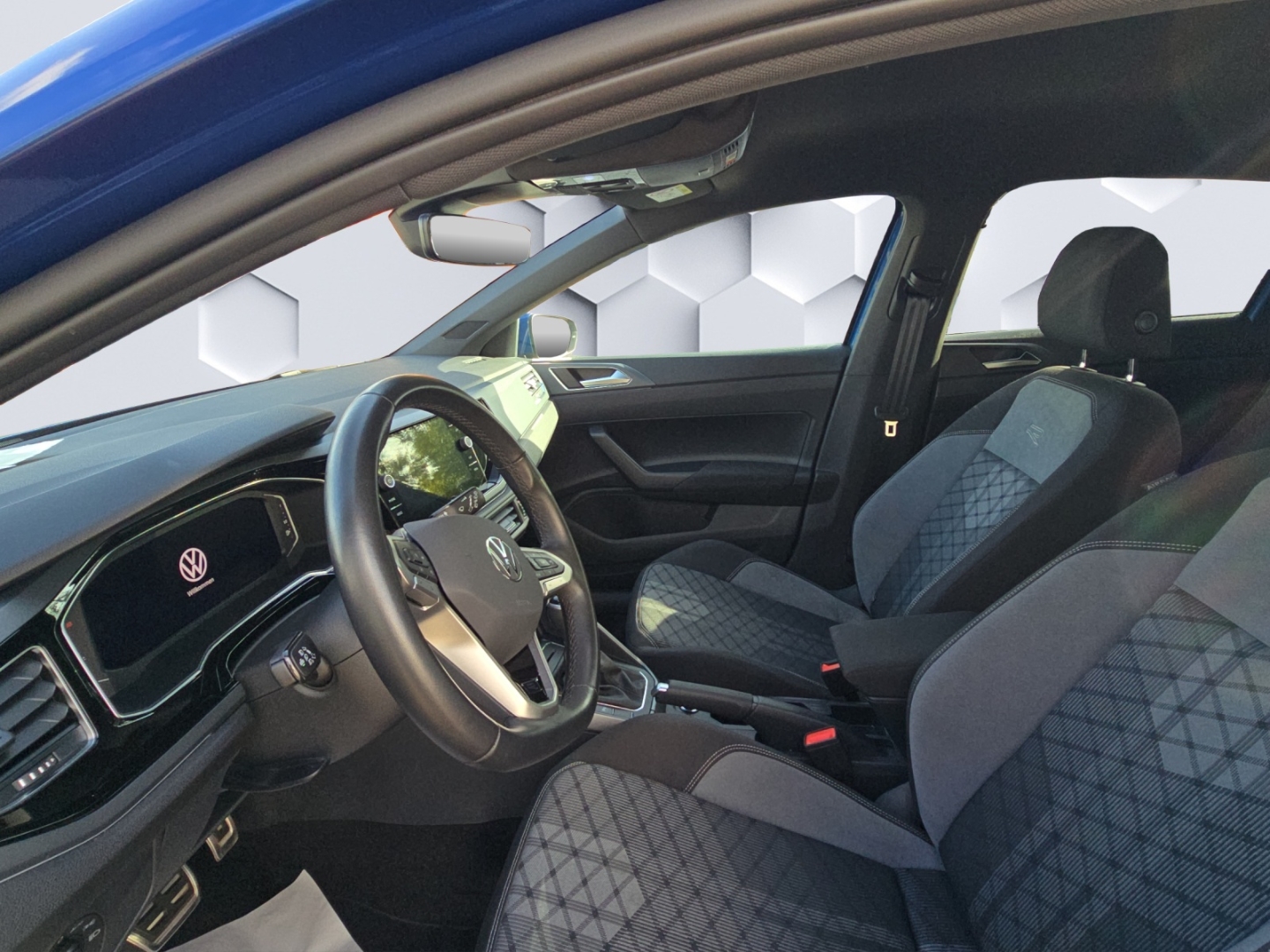 Polo R-Line 1.0TSI 85kW DSG MatrixLED ACC Rückfahrkamera ParkAssist Sitzheizung