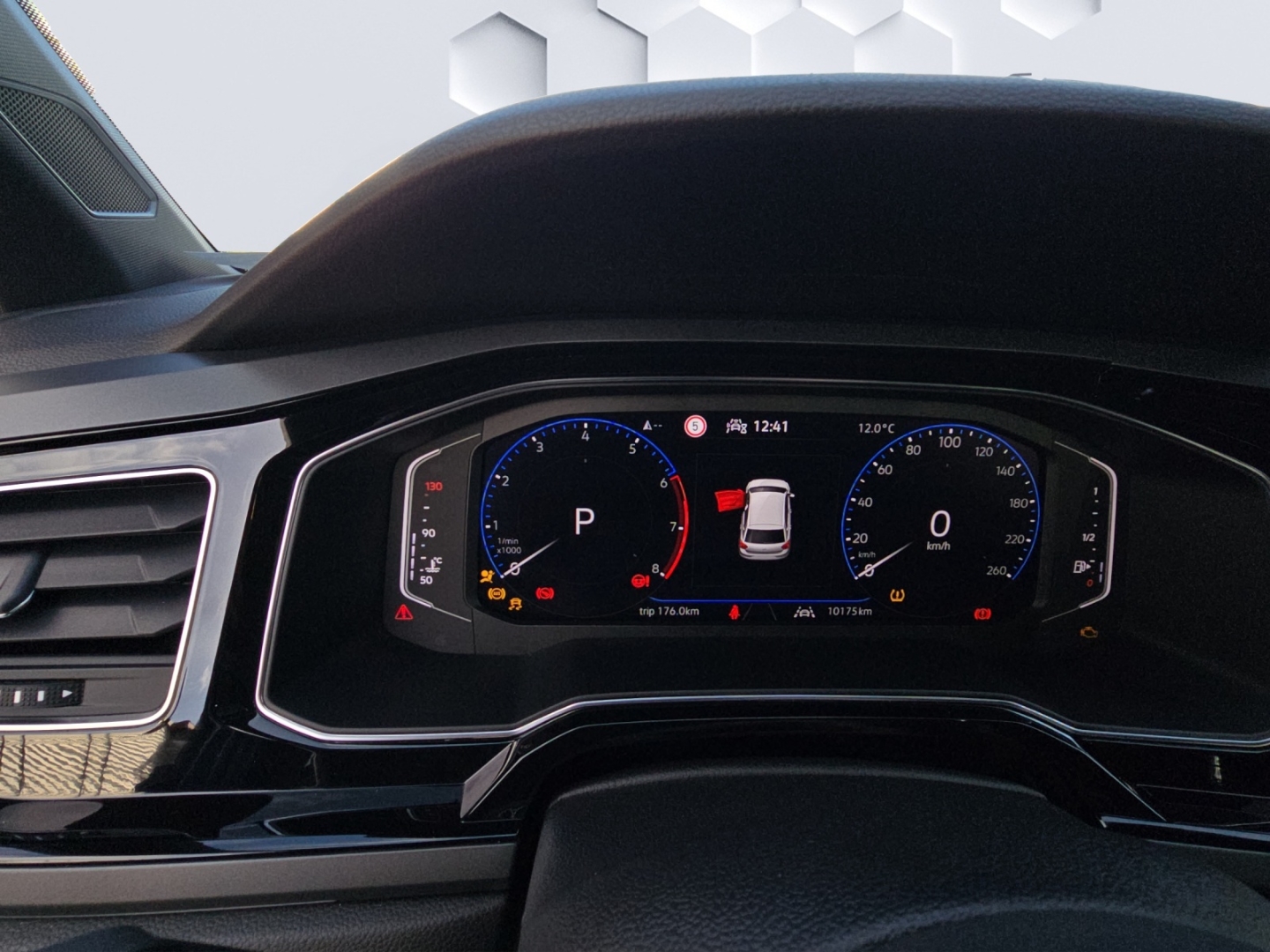Polo R-Line 1.0TSI 85kW DSG MatrixLED ACC Rückfahrkamera ParkAssist Sitzheizung