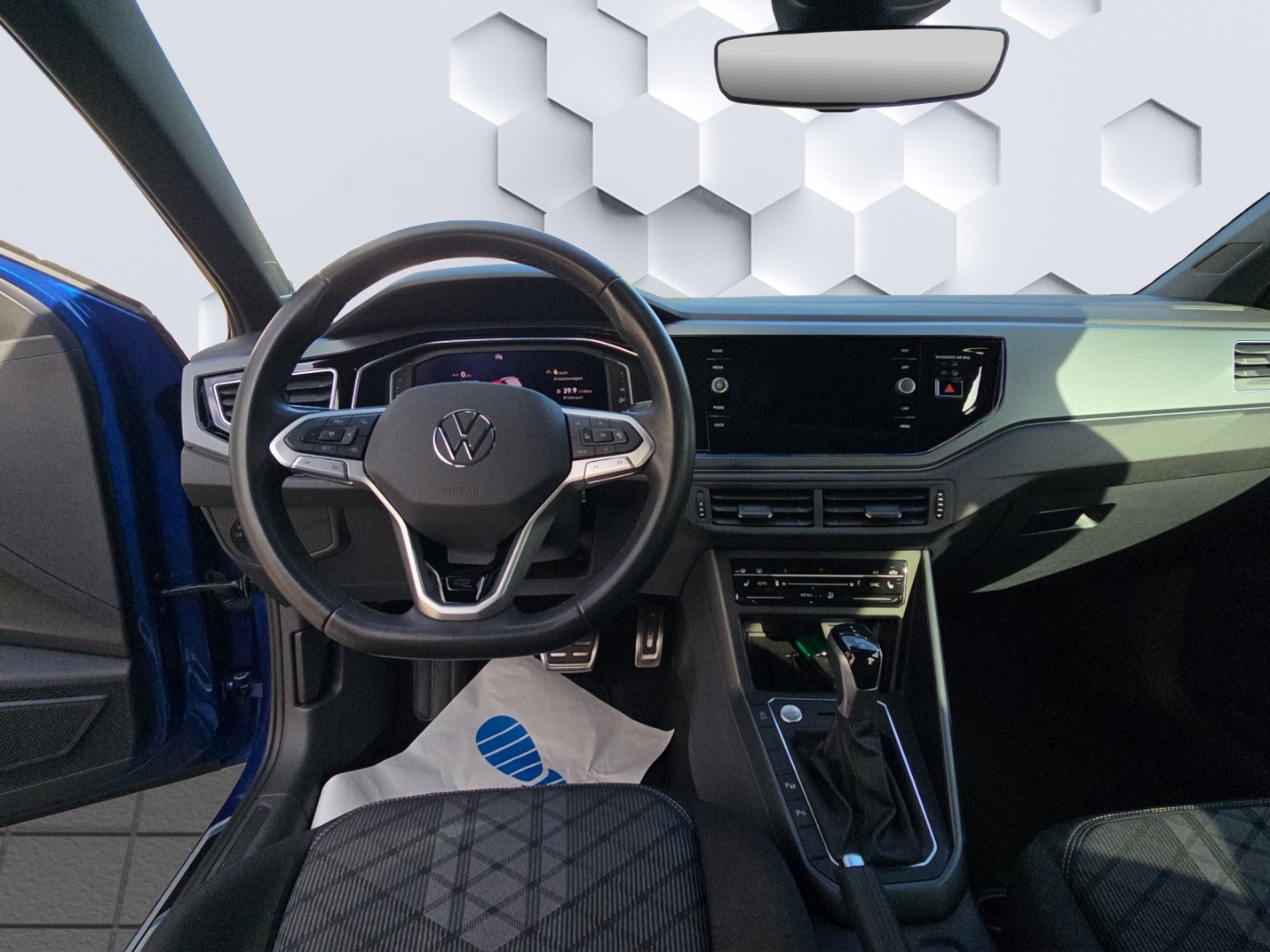 Polo R-Line 1.0TSI 85kW DSG MatrixLED ACC Rückfahrkamera ParkAssist Sitzheizung