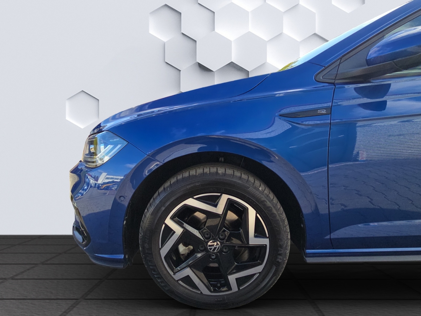 Polo R-Line 1.0TSI 85kW DSG MatrixLED ACC Rückfahrkamera ParkAssist Sitzheizung