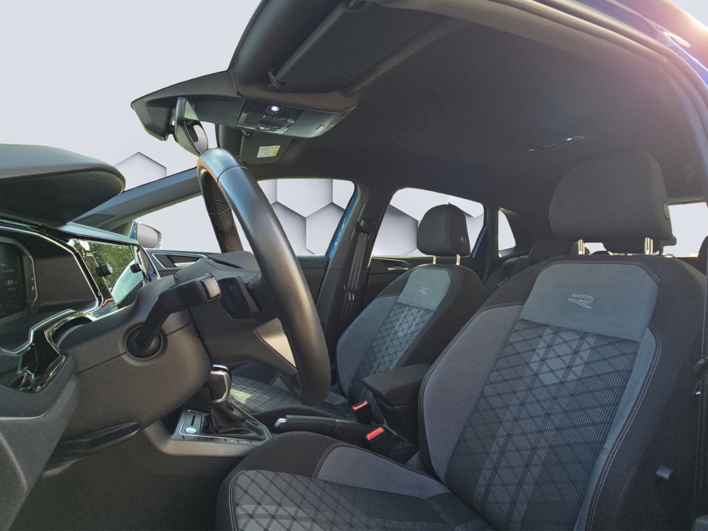 Polo R-Line 1.0TSI 85kW DSG MatrixLED ACC Rückfahrkamera ParkAssist Sitzheizung