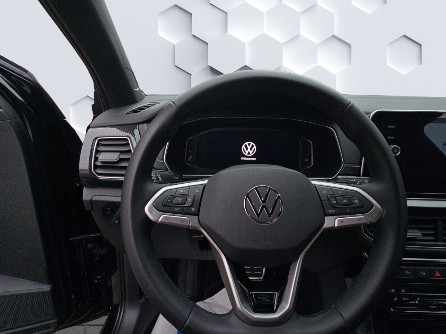 T-Cross R-Line 1.5TSI 110kW DSG MatrixLED ACC Rückfahrkamera ParkAssist Sitzheizung