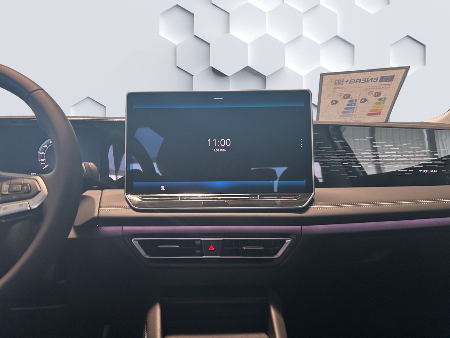Tiguan EL 2.0l TSI 4MOTION DSG StHz AHK W+S Reifen