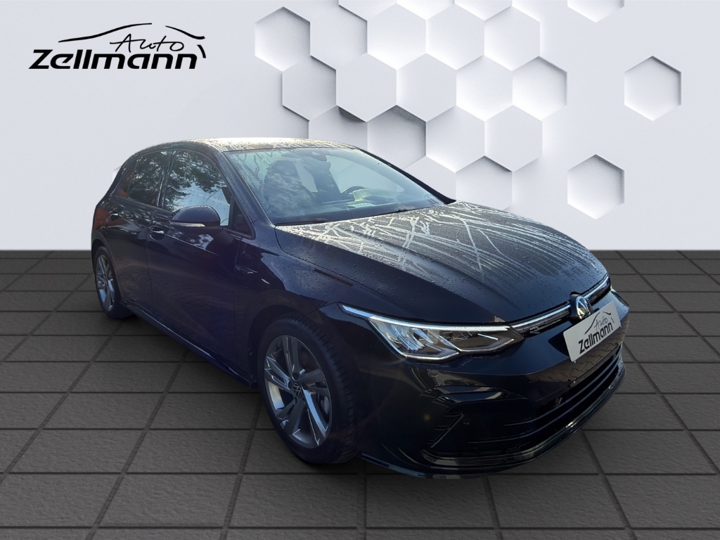 Golf VIII R-Line 1.5eTSI 96kW DSG LED Rückfahrkamera Sitzheizung App-Connect