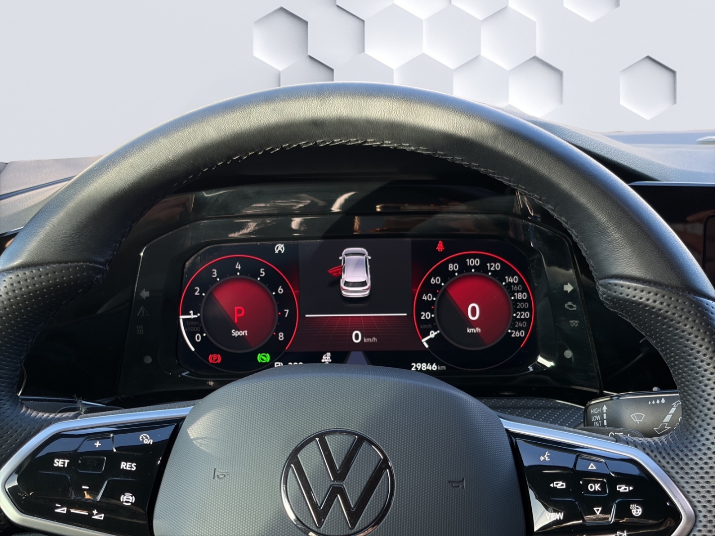 Golf VIII R-Line 1.5eTSI 96kW DSG LED Rückfahrkamera Sitzheizung App-Connect