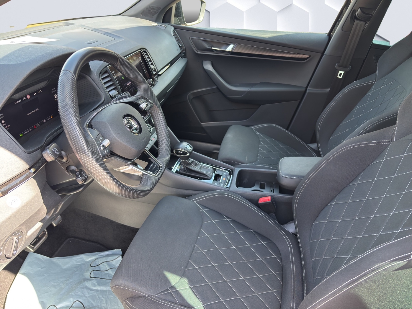 Karoq Sportline 1.5 TSI MatrixLED ACC Rückfahrkamera Standheizung