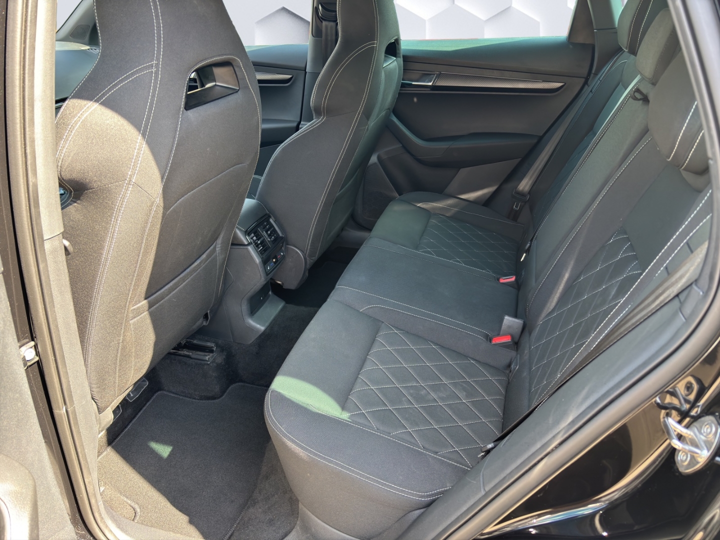 Karoq Sportline 1.5 TSI MatrixLED ACC Rückfahrkamera Standheizung