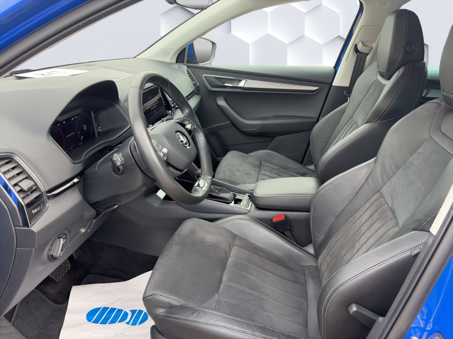 Karoq Style 2.0TDI 85kW DSG LED Rückfahrkamera Sitzheizung