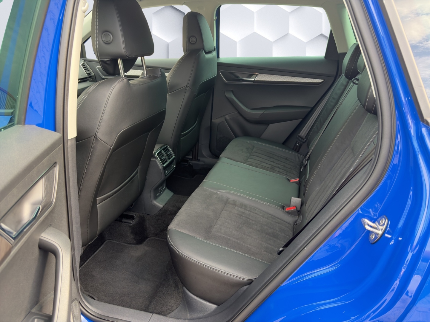 Karoq Style 2.0TDI 85kW DSG LED Rückfahrkamera Sitzheizung