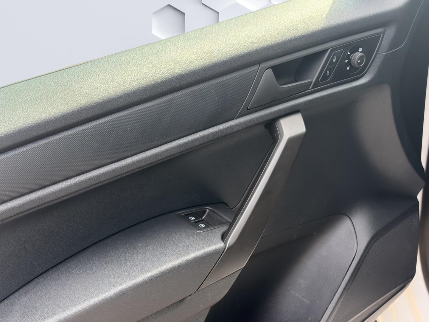Caddy Kasten 2.0 TDI 75kW PDC Rückfahrkamera Sitzheizung Standheizung Klima