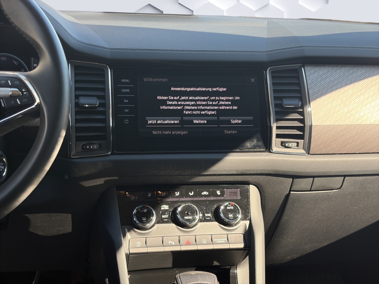 Kodiaq Style 1.5TSI 110kW DSG MatrixLED PDC ACC Sitzheizung