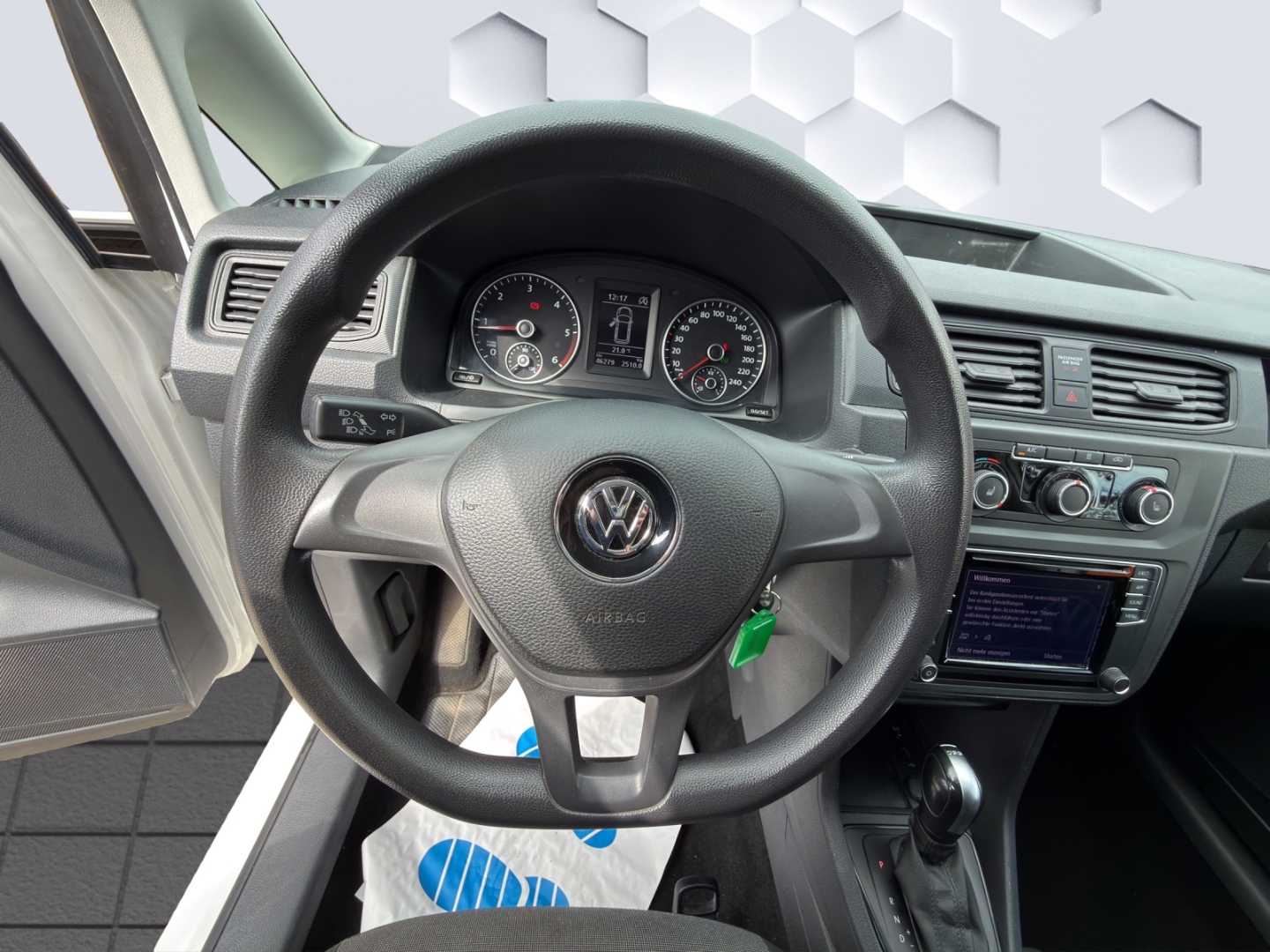 Caddy Aluca Einbau Kasten 2.0 TDI 75kW DSG Rückfahrkamera Sitzheizung Standheizung Klima