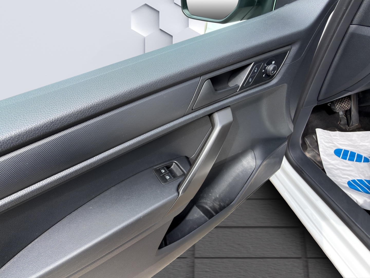 Caddy Aluca Einbau Kasten 2.0 TDI 75kW DSG Rückfahrkamera Sitzheizung Standheizung Klima