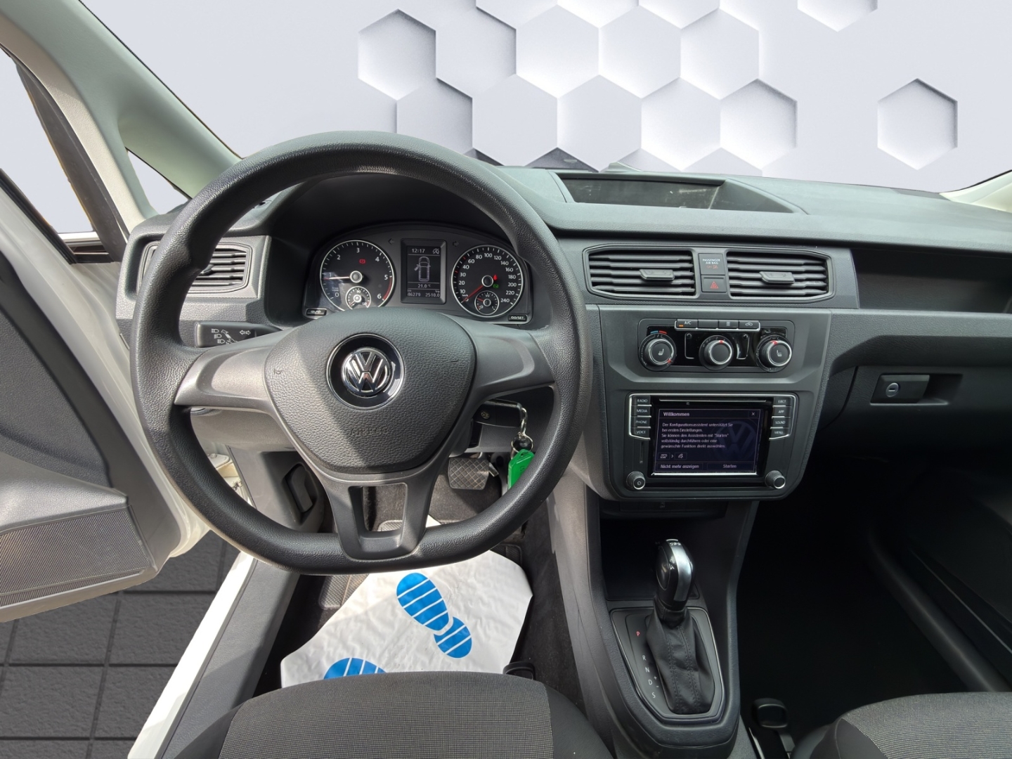 Caddy Aluca Einbau Kasten 2.0 TDI 75kW DSG Rückfahrkamera Sitzheizung Standheizung Klima