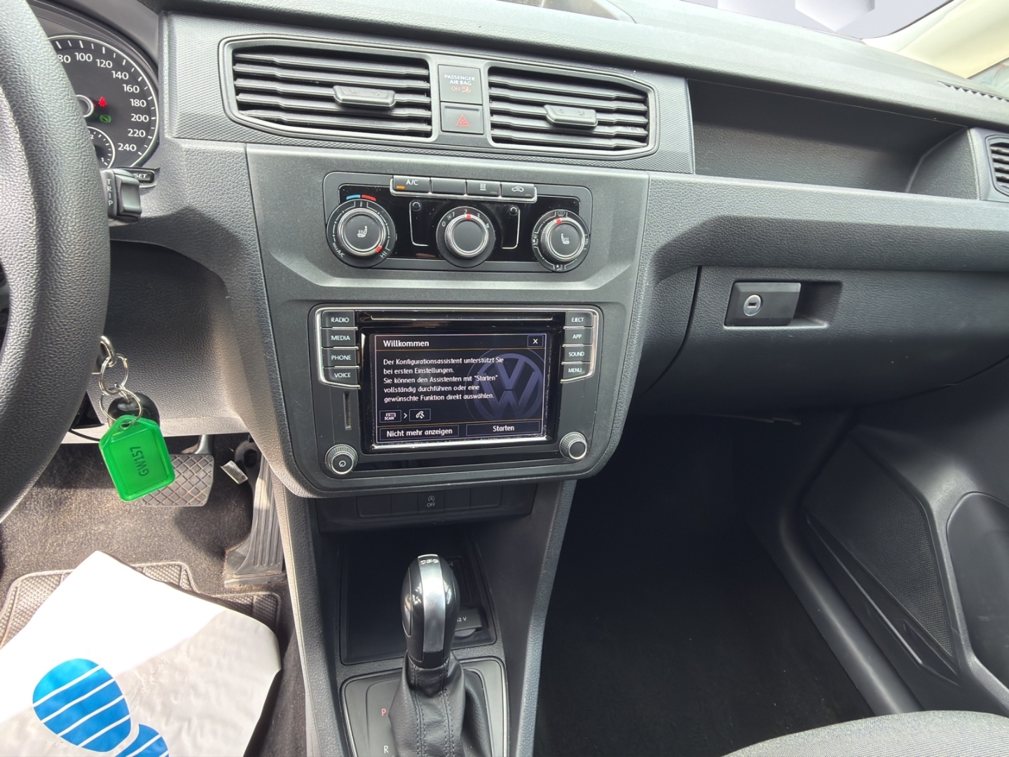 Caddy Aluca Einbau Kasten 2.0 TDI 75kW DSG Rückfahrkamera Sitzheizung Standheizung Klima