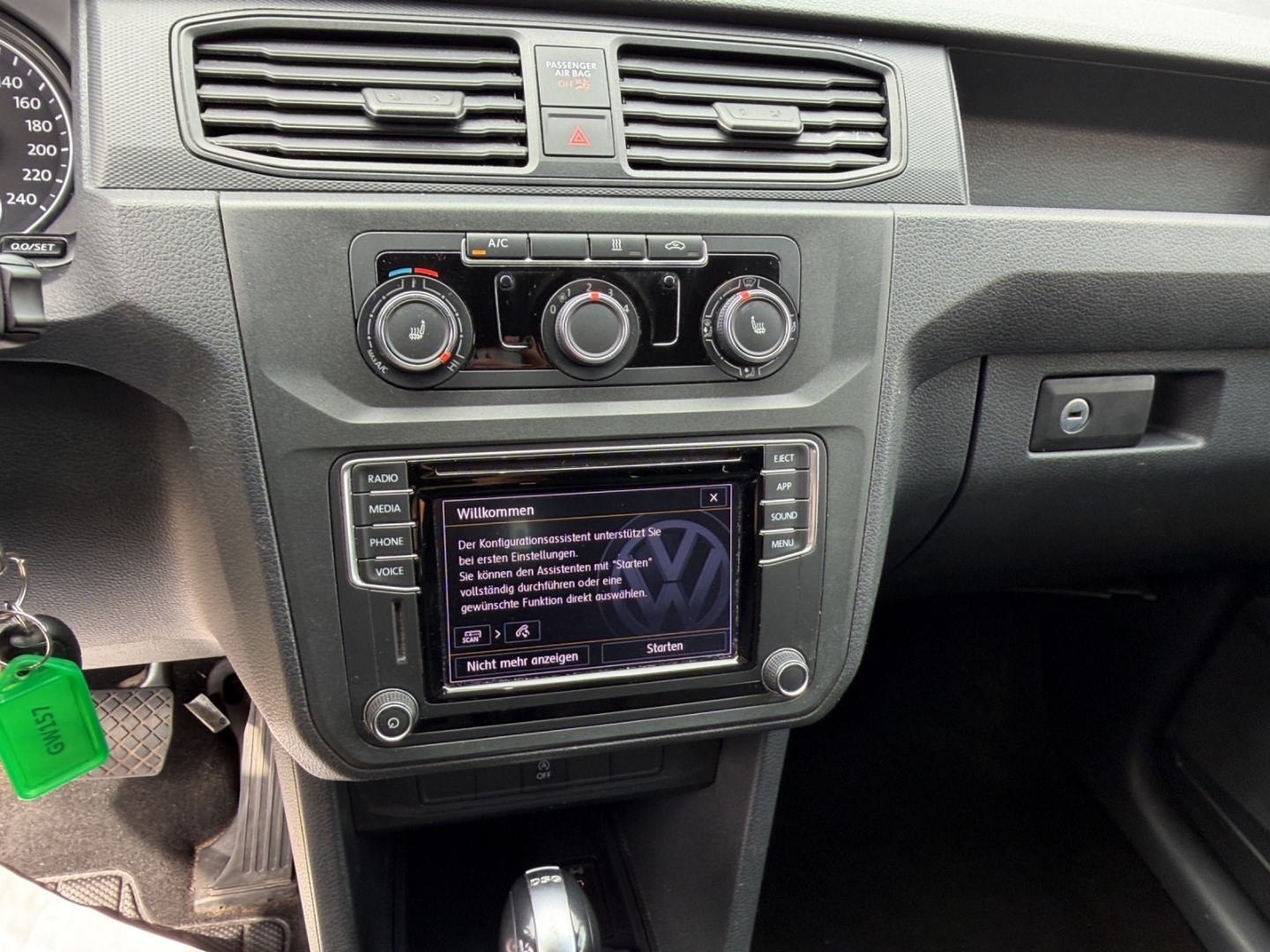 Caddy Aluca Einbau Kasten 2.0 TDI 75kW DSG Rückfahrkamera Sitzheizung Standheizung Klima