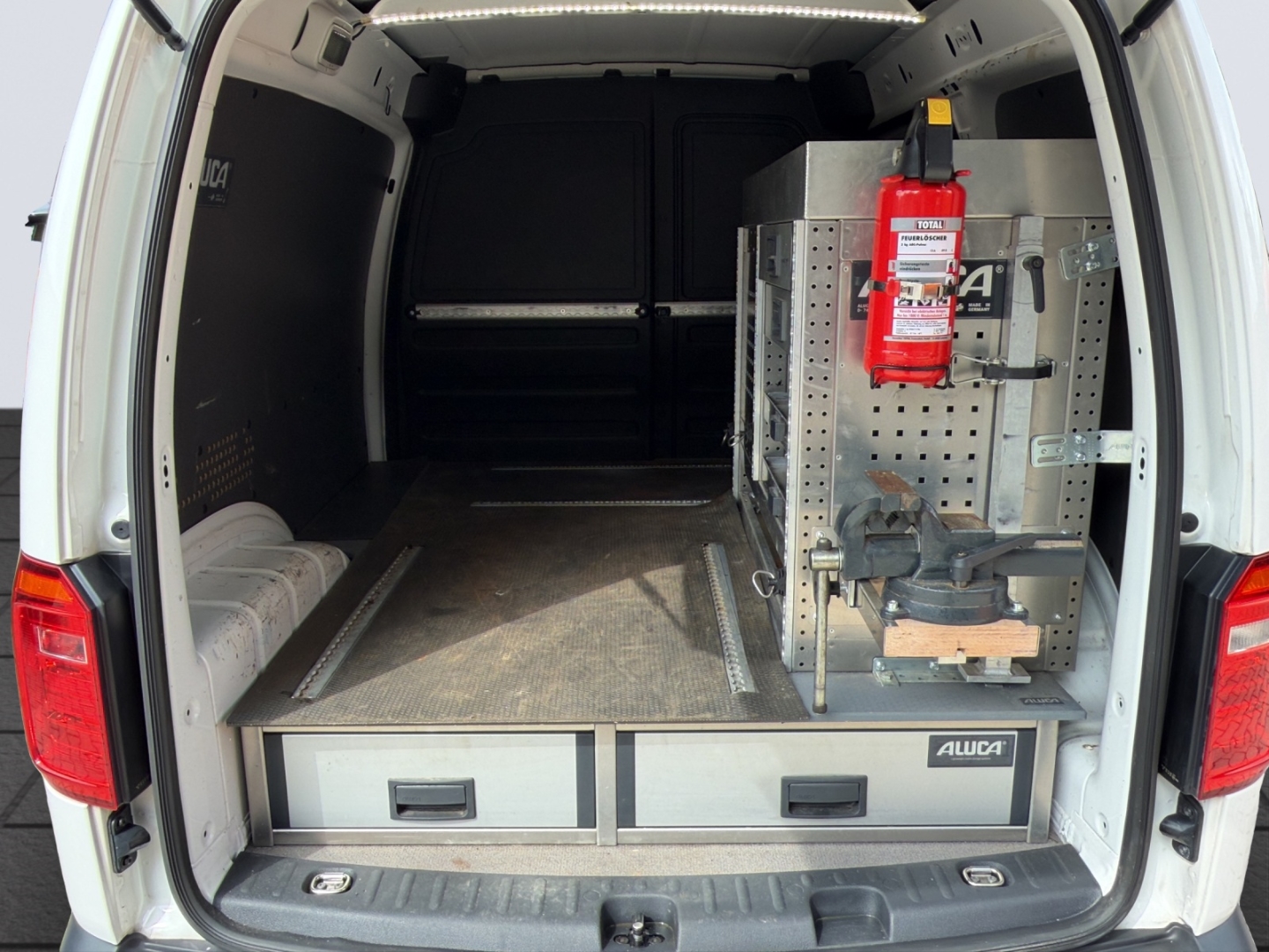 Caddy Aluca Einbau Kasten 2.0 TDI 75kW DSG Rückfahrkamera Sitzheizung Standheizung Klima
