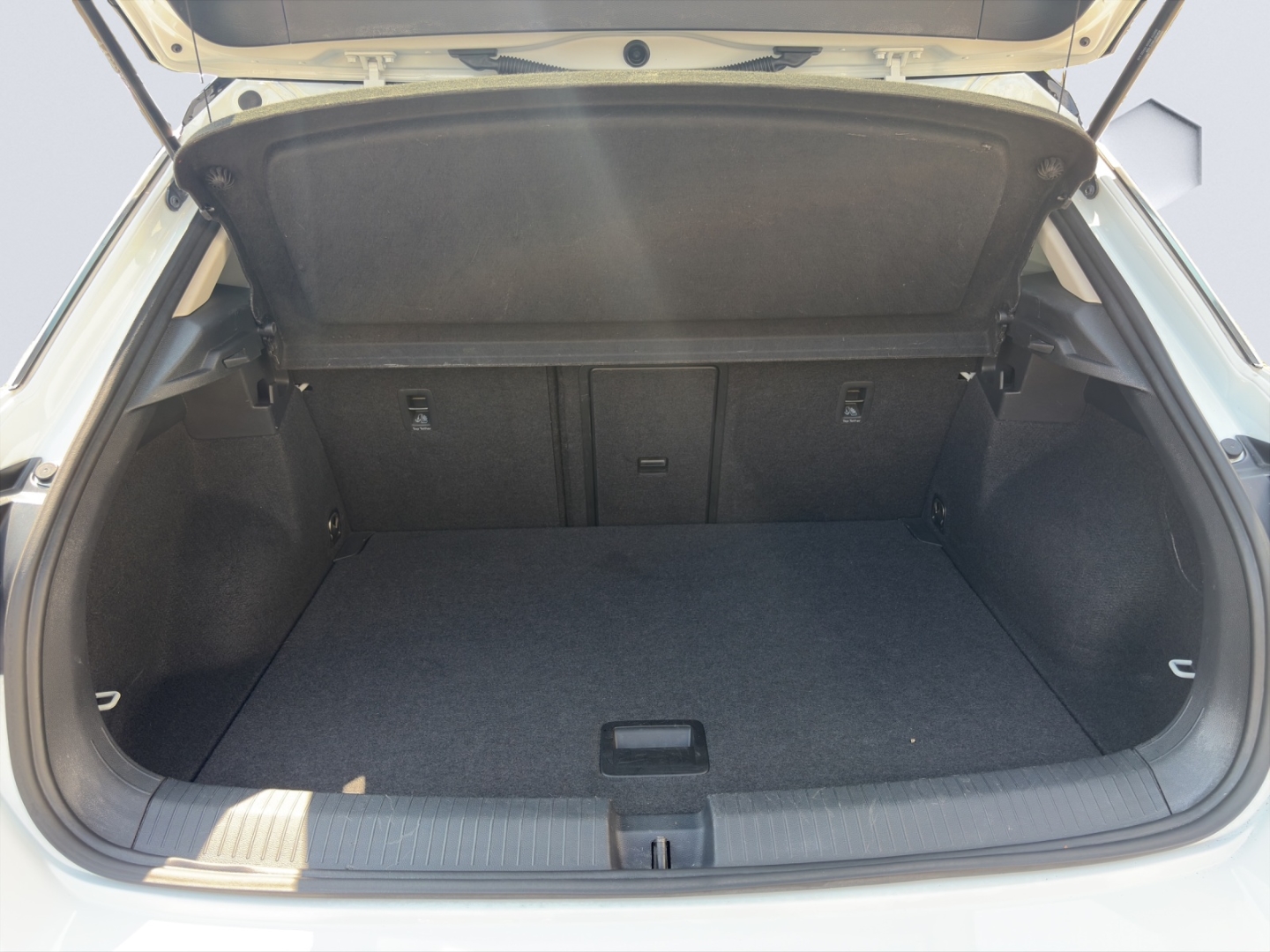 T-Roc Style 1.5TSI 110kW DSG AHZV LED ACC ParkAssist Sitzheizung