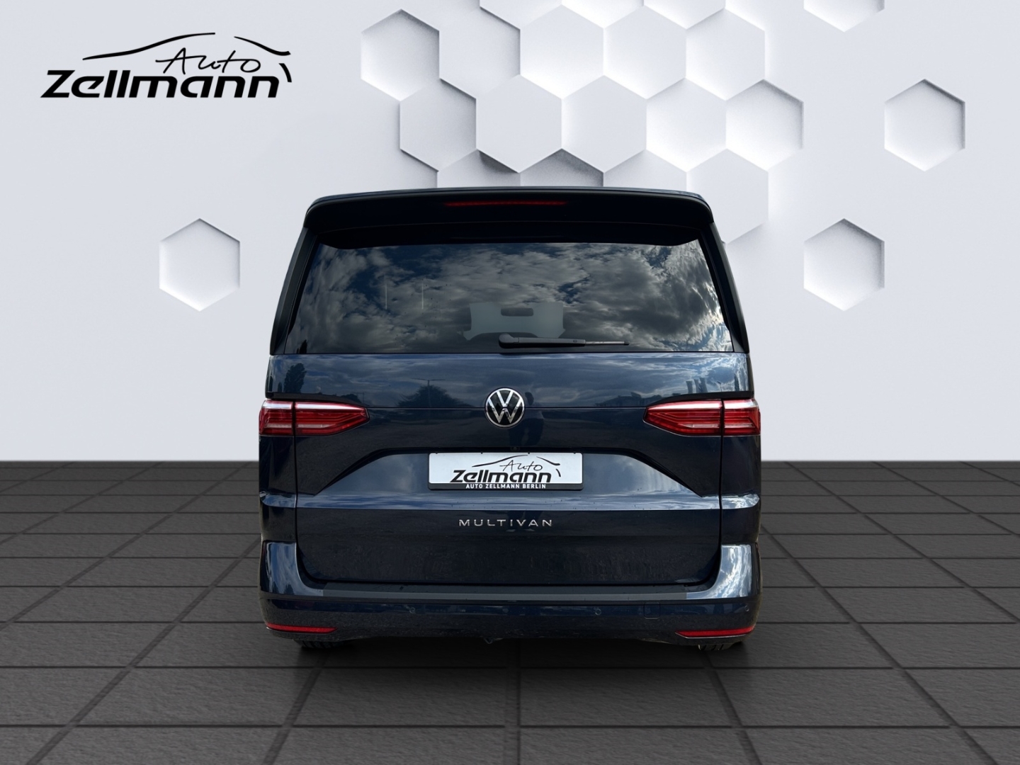 T7 Multivan lang Life 2.0TDI 110kW AHZV MatrixLED ACC DCC 360°Kamera ParkAssist Sitzheizung Standheizung 7-Sitzer