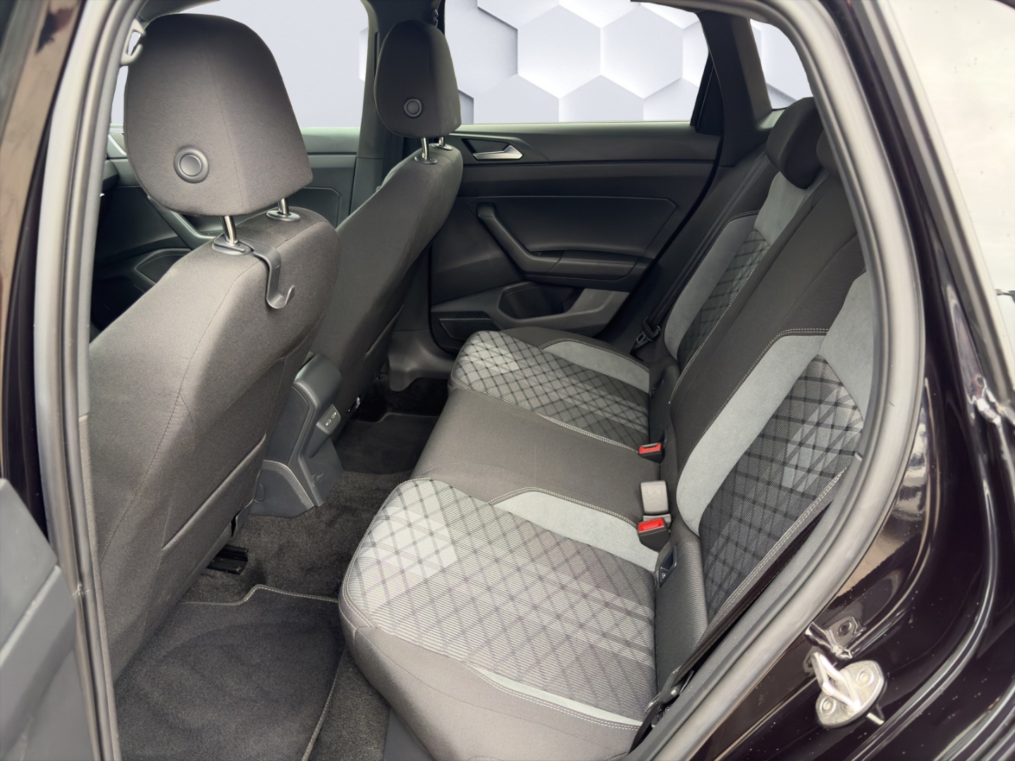 Polo VI R-Line 1.0TSI 85kW DSG MatrixLED ACC Rückfahrkamera Sitzheizung