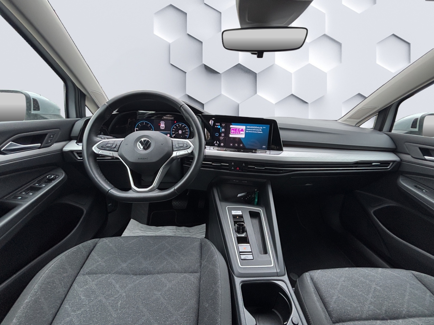 Golf VIII Life 2.0TDI 85kW AHZV LED GJR ACC Rückfahrkamera Sitzheizung