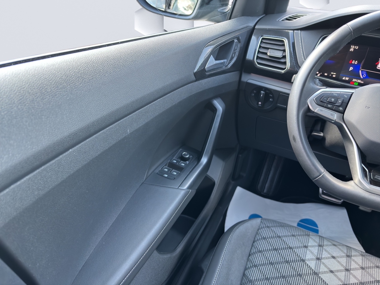 T-Cross 110 kW R-Line 1.5 TSI AHZV LED GJR ACC Rückfahrkamera Sitzheizung