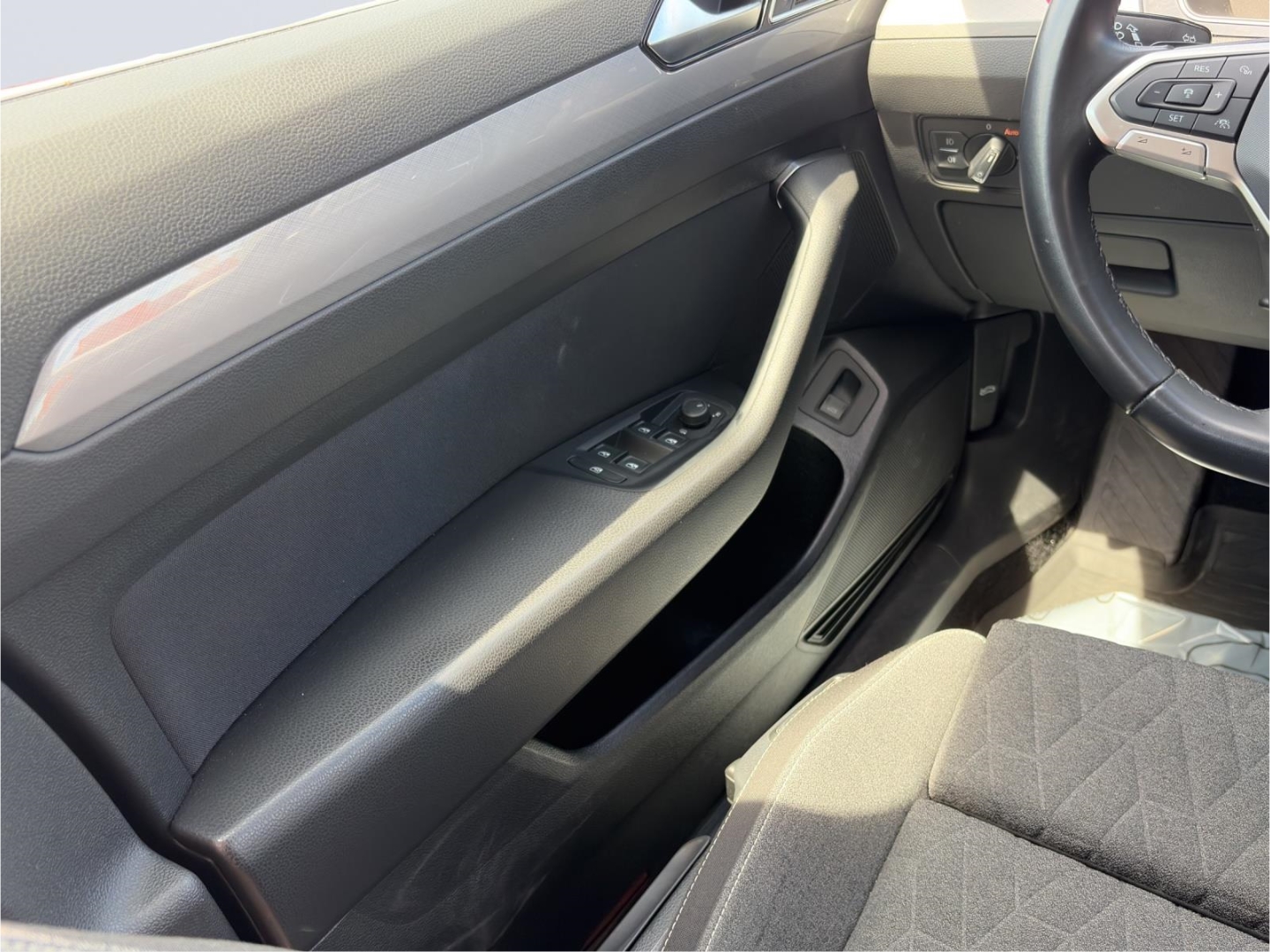 Passat Business 2.0TDI AHZV LED ACC Rückfahrkamera Sitzheizung