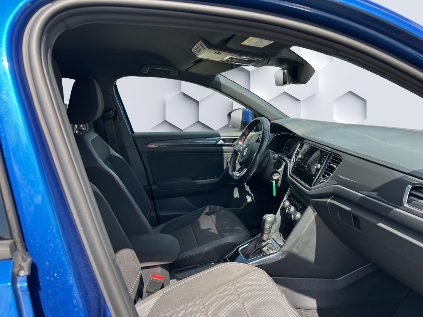 T-Roc Sport 1.5 TSI 110kW DSG LED ACC Rückfahrkamera Sitzheizung Sport