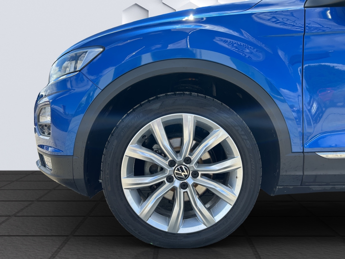 T-Roc Sport 1.5 TSI 110kW DSG LED ACC Rückfahrkamera Sitzheizung Sport