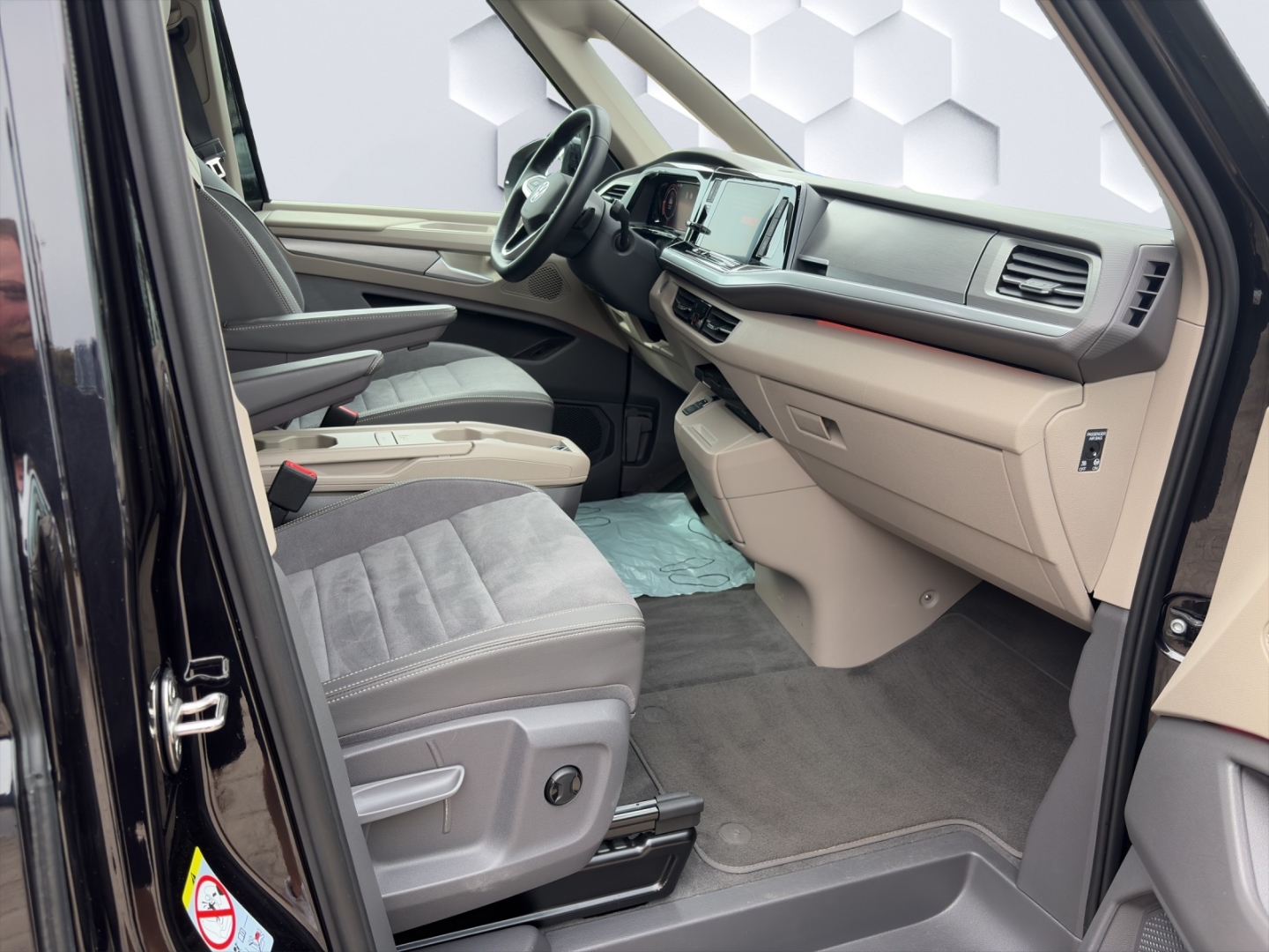 T7 Multivan 2.0 TDI 110kW DSG AHZV MatrixLED 360°Kamera Standheizung Sitzheizung 7-Sitzer