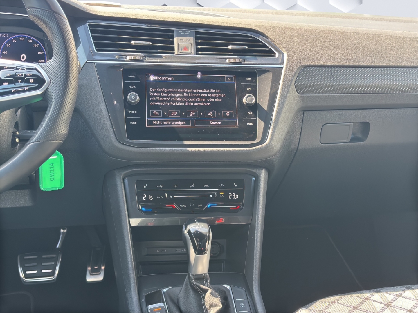 Tiguan R-Line 1.5TSI 110kW AHZV LED ACC ParkAssist Sitzheizung