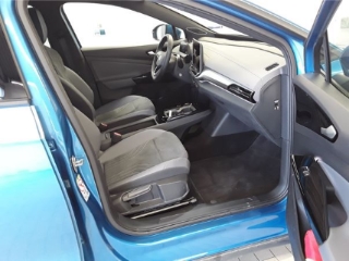 ID.4 210 kW mit Infotainment-Paket Pro 210kW AHZV MatrixLED HuD ACC Rückfahrkamera Sitzheizung