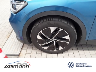 ID.4 210 kW mit Infotainment-Paket Pro 210kW AHZV MatrixLED HuD ACC Rückfahrkamera Sitzheizung