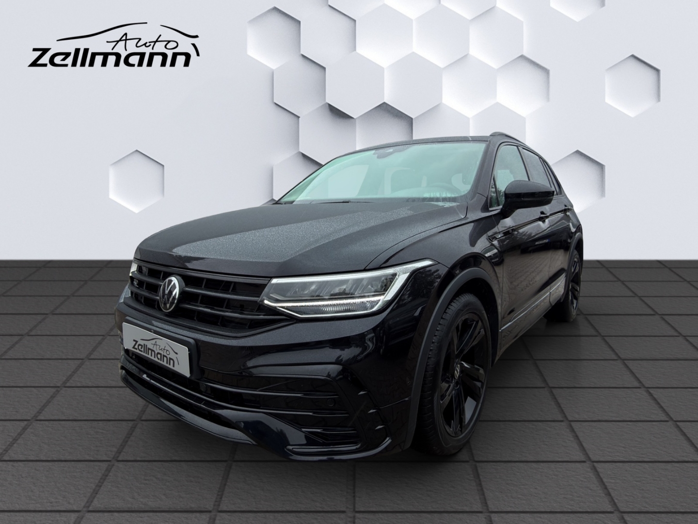 Tiguan BMT Start-Stopp EU6d R-Line 1.5 TSI 110kW AHZV LED PanoDach ACC 360°Kamera Standheizung Sitzheizung