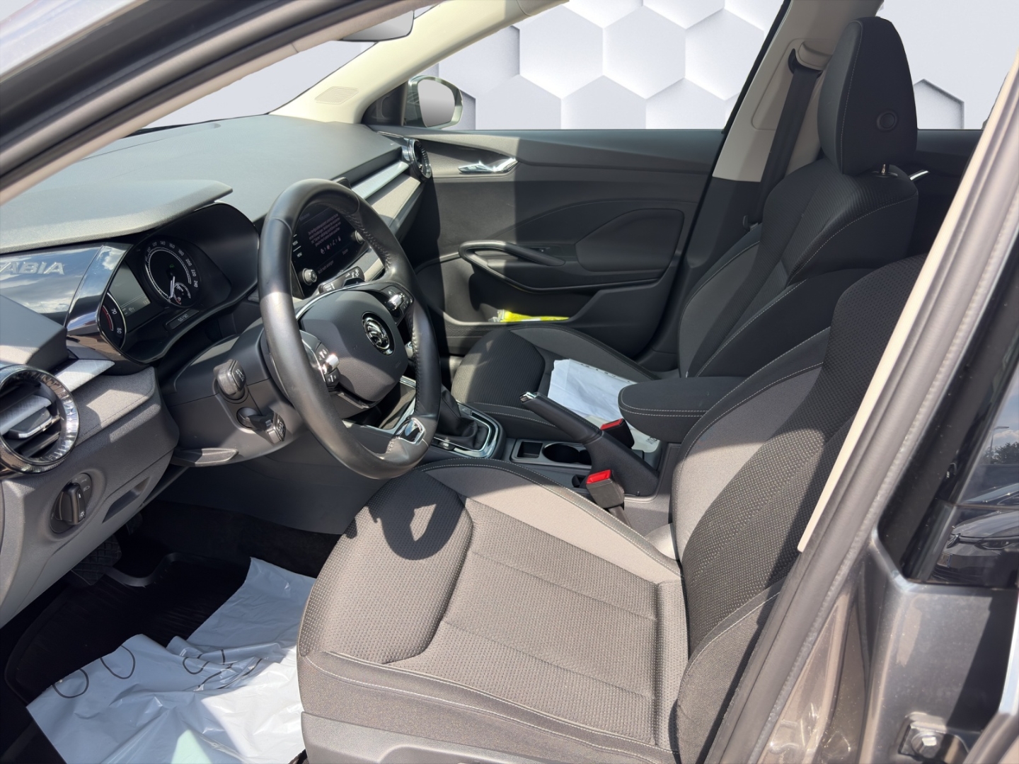 Fabia Ambition 1.0 TSI 81kW LED ACC PDC Rückfahrkamera Sitzheizung
